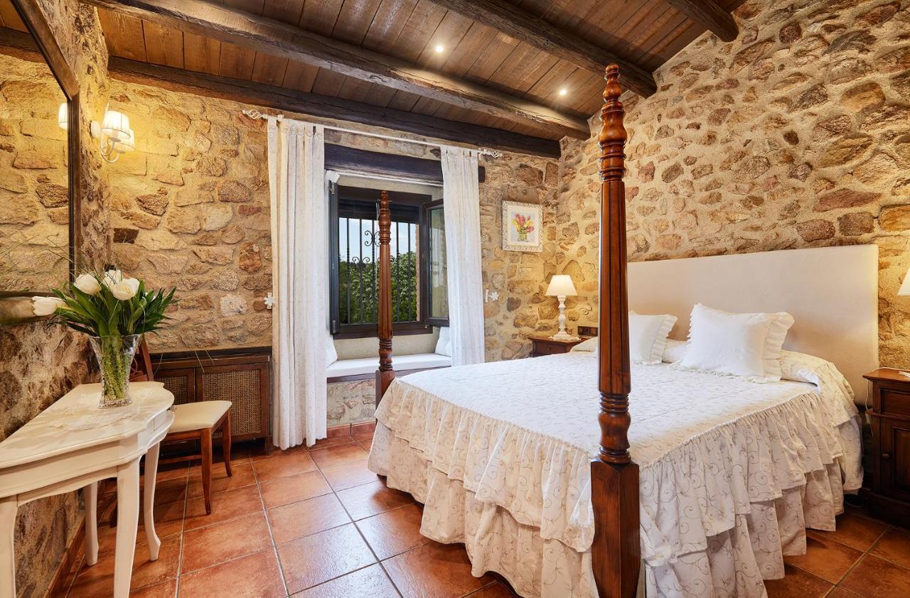 Cal Bisbe, Your Rural Holiday Home Capmany Exterior foto
