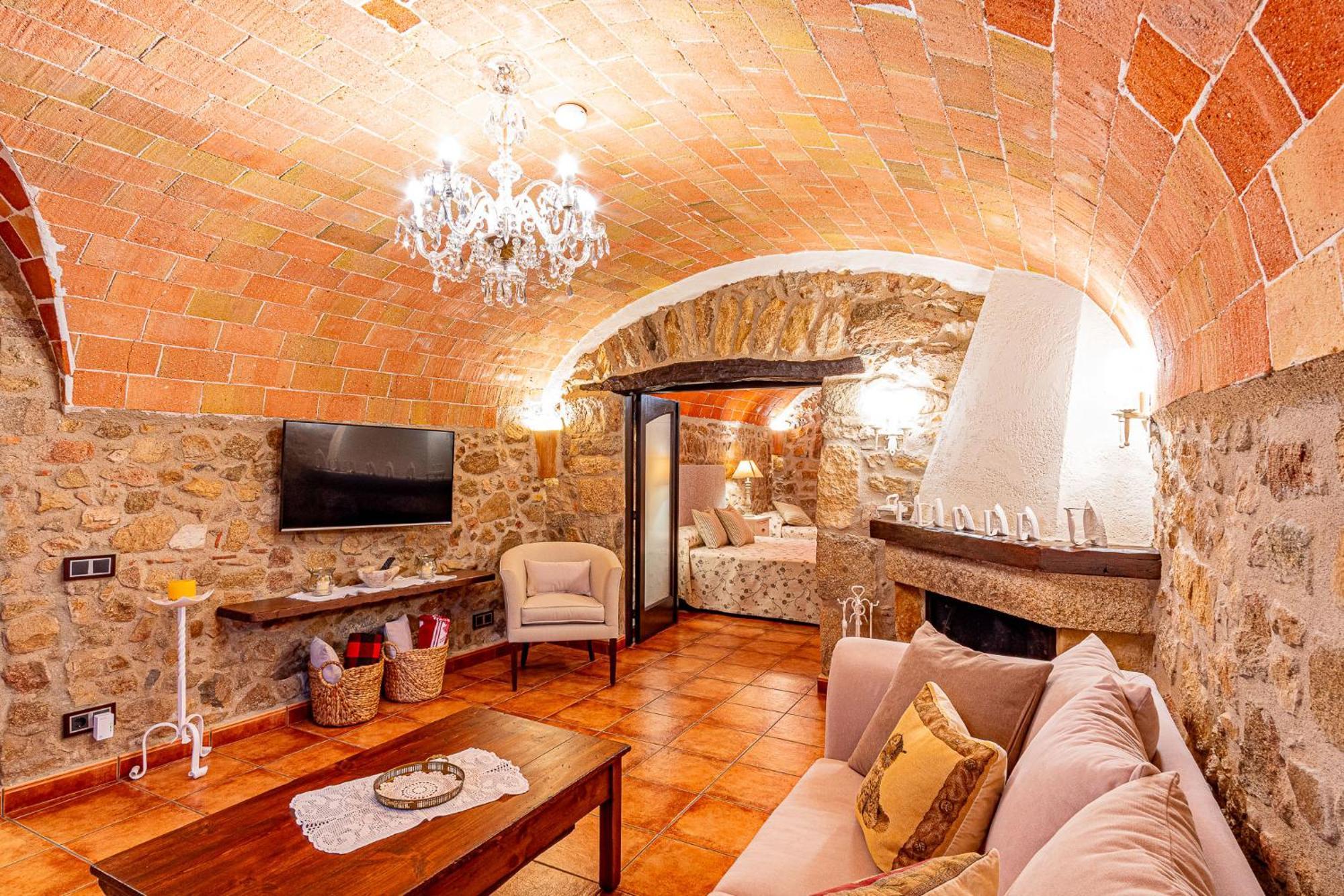 Cal Bisbe, Your Rural Holiday Home Capmany Exterior foto